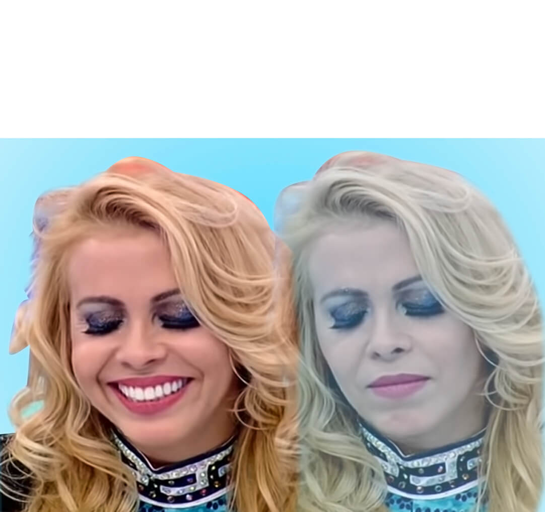 Mujer triste por fuera pero feliz por dentro - Mujer rubia triste con los ojos cerrados mientras que de fondo esta ella sonriendo.